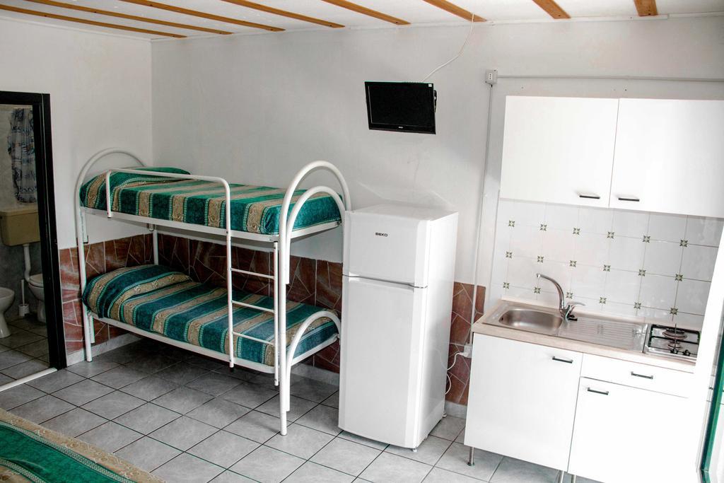Villaggio Camping Rancho Cagnano Varano Exterior photo